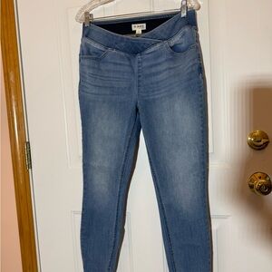 Maurices Light Blue V-Waist Jeggings